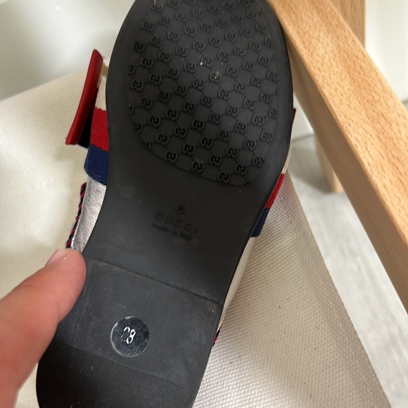 Gucci Girl Slingback Loafers Metallic Silver - Picture 4 of 4